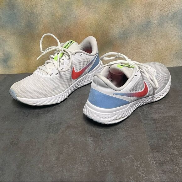 Nike Revolution 5 CZ9301-100 Women's White Running Shoes Size 7.5M - Picture 12 of 16